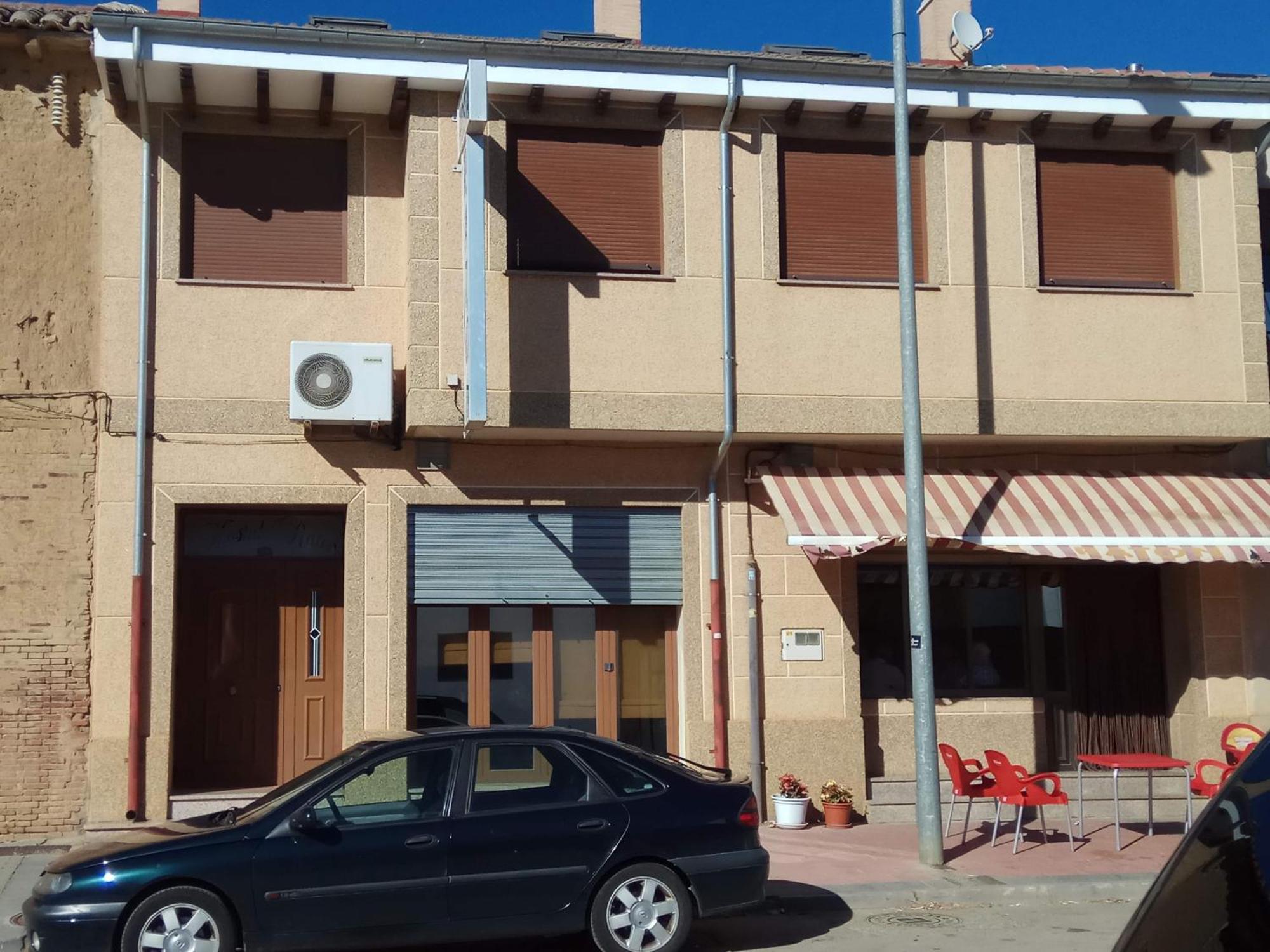 Hostal Restaurante Raton Paredes de Nava Exterior photo